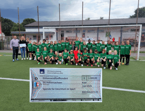 AXA Schork & Raßmann spenden 1.500 Euro an die E- Juniorinnen Mannschaft